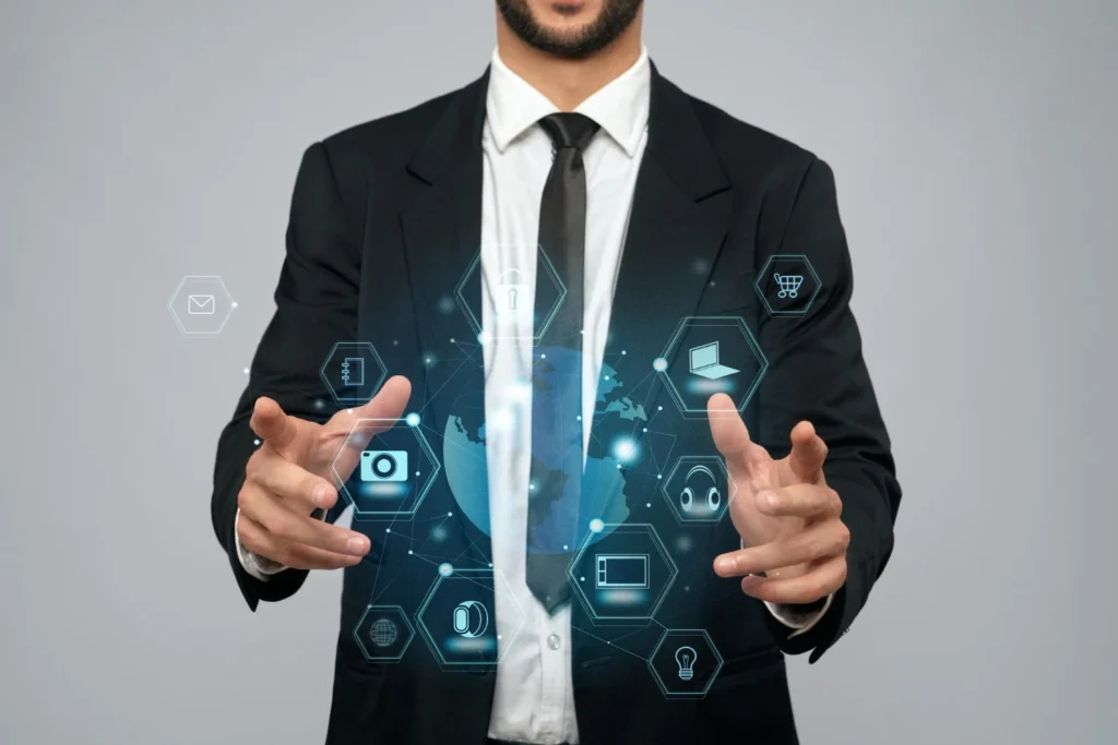 Homem de terno interagindo com ícones digitais representando modelos de negócio físico, digital e híbrido, ideal para quem busca decidir qual modelo de negócio escolher.